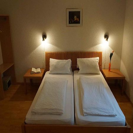 Hotel-Pension Goldene Krone Фрайбург Екстериор снимка